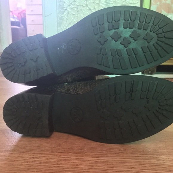 Michael Kors “Ride” Snake Print long boots - Picture 5 of 6